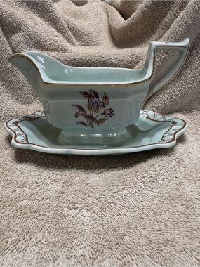 Vintage Calyx Regent Porcelain Light Green with purple flowers Gravy Boat